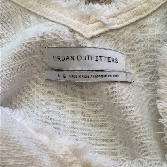 urban white tank - Picture 2 of 2